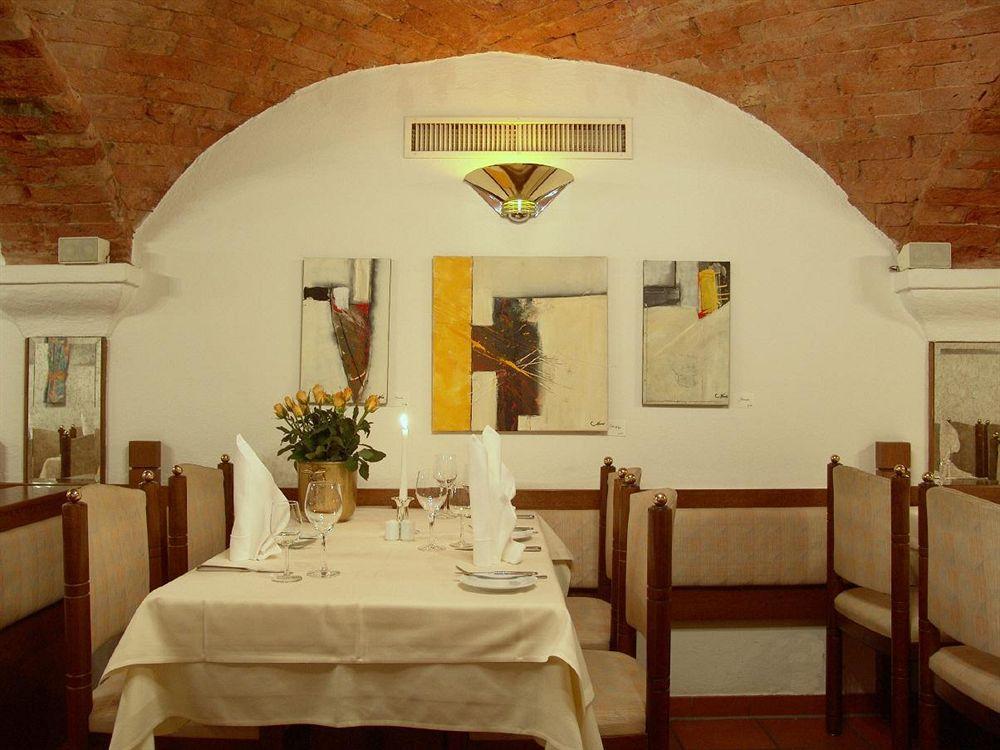 Hotel Lehmeier Neumarkt in der Oberpfalz Restauracja zdjęcie
